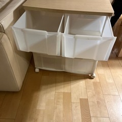 引き出しチェストの画像
