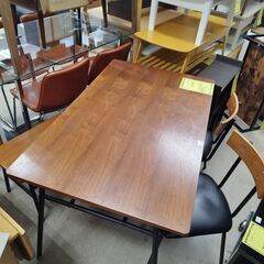 ニトリ NITORI ダイニングセット ウォルブ ダイニングテーブルセット ダイニングテーブル4点セット ダイニング イス2脚 ベンチ1脚 アンティーク調 木製 無垢材 北欧 おしゃれ クリーニング済 堺市 石津【ジャングルジャングルサカイ石津店】の画像