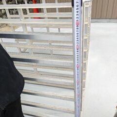 愛知県 アルミ 苗 コンテナ 軽　育苗箱運搬器　トラック用 96枚載せ 苗箱 運搬 運送 苗箱運搬 収納 中古品 現地引取の画像