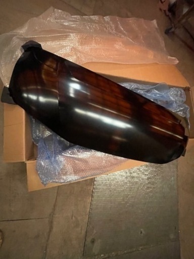 ハイエース　ボンネット