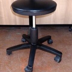 回転丸椅子　キャスター脚　高さ38～48㎝