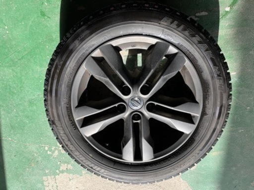 ランフラットタイヤ ブリザックRFT 225/60R17 エクストレイル用