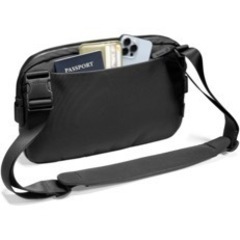 ボディバッグ tomtoc 容量7Lの画像