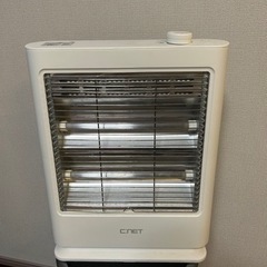 電気ストーブとドレッサーです！の画像
