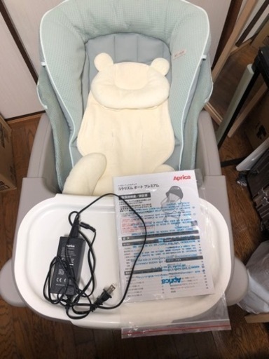 付属品付き★ 現行品最上位モデル　アップリカ　ユラリズムオートプレミアム　電動ハイローチェア ピスタチオ