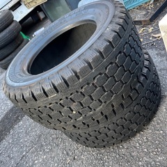 中古タイヤ　0円　早い者勝ち