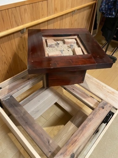 囲炉裏　テーブル付き