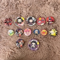 缶バッチいろいろ　1個50円