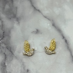 鳥ゴールドピアスの画像