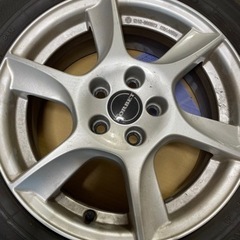 ☆冬仕様美品☆フォルクスワーゲンポロ6R☆185/60R15☆スタッドレスタイヤの画像