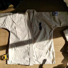 空手　胴着　の画像