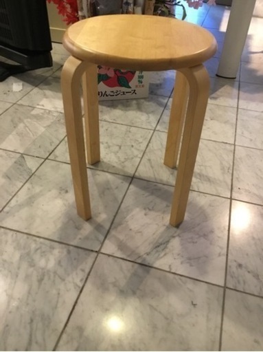 【中古品】木製丸椅子10脚