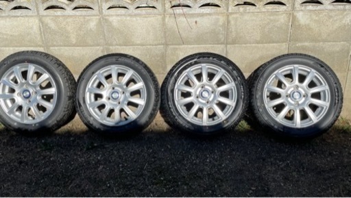 スタッドレスタイヤ155/65-R14ほぼ新品　ホイールセット
