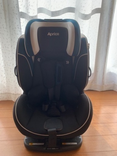 アップリカ　チャイルドシート　フォームフィット