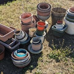  植木鉢、大量 無料