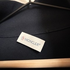 モンクレール　カーディガン