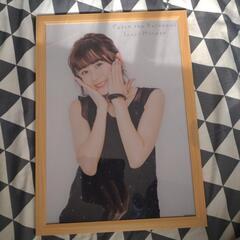 水瀬いのり　雑誌とA3サイズの写真の画像