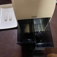 山善 圧力式 家庭用精米機 YNS-240の画像
