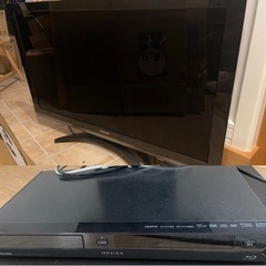 (取引決定)REGZA 37インチTV & レコーダーセット