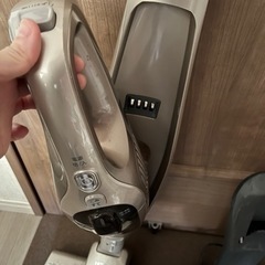 1/6 18時で取り下げます　日立　コードレス掃除機の画像