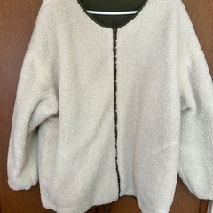 リバーシブルアウター　カーキxオフオワイト　Ｌの画像