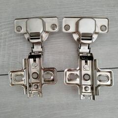 ヒンジ ドア部品 (ネジ付き)の画像