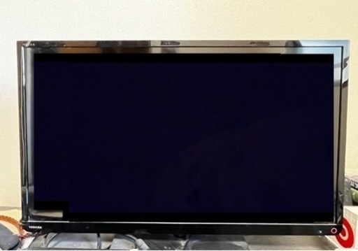TOSHIBA(東芝)REGZA 32型テレビ　2015年製