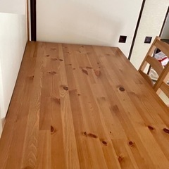 IKEA ダイニングテーブルの画像