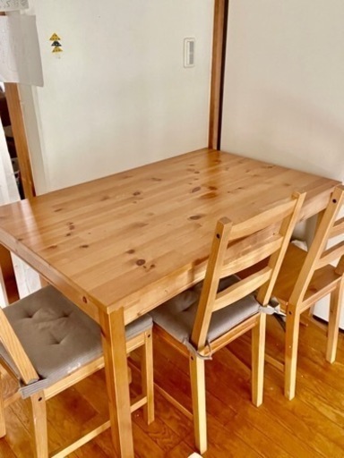 IKEA ダイニングテーブル