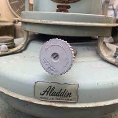 管K-41【愛知県一宮市から】【平日もお渡しできます！】ストーブ Aladdin Industries アラジン石油ストーブ アンティーク 年代物  Made in Englandモデル 英国製 タンク容量3.6L 燃費0.28L/h スタンダート ブルーフレームヒーター No.320050の画像