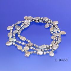真珠光沢が素晴らしい。淡水真珠ネックレス 