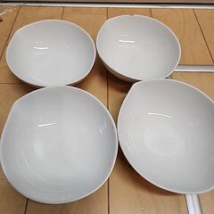 お皿4つ