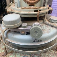 管K-43【愛知県一宮市から】【平日もお渡しできます！】ストーブ Aladdin Industries アラジン石油ストーブ アンティーク 年代物 スタンダート ブルーフレームヒーター　現状品の画像