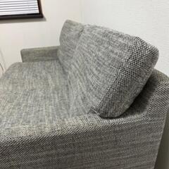 オットマン付きソファーの画像