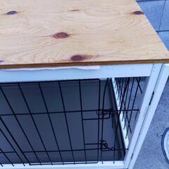 犬用 白いケージ 餌 オシッコシート まとめての画像