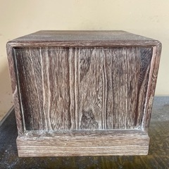 桐の小物入れの画像