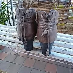 ショートブーツの画像