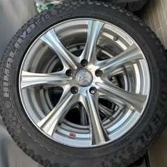 スタッドレスタイヤ17インチの画像
