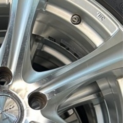 スタッドレスタイヤ17インチの画像