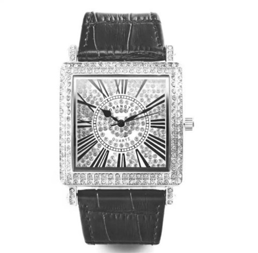 新春特別セール中　腕時計　人気商品　フランクミュラーモチーフ　スクエア