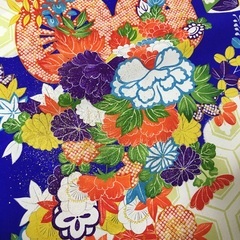 正絹アンティーク柄端切れ2枚の画像