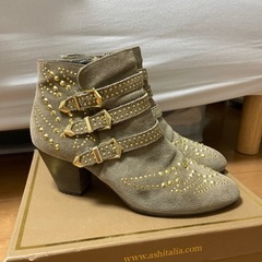 ASH スタッズブーツ