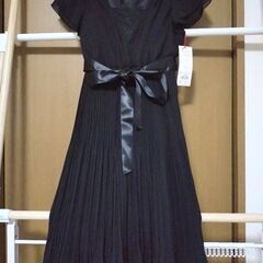 カールパークレーン・黒パーティドレス
