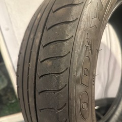 タイヤ　215/55/R17 2本の画像