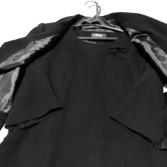 中古服　13号　フォーマル　ブラックフォーマル　クリーニング済みの画像