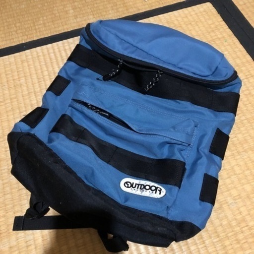アウトドア　リュック