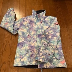 子ども用スキーウェア上下　１４０
