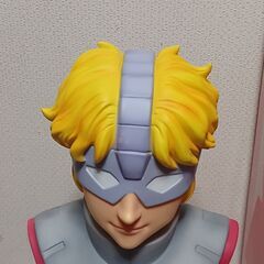 最終値下げ！　超貴重！機動戦士ガンダム　シャー銅像型バンクの画像