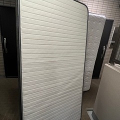 ニトリ　シングルベッド本日のみです！