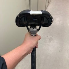 クロス・ロードバイクサドル　破れあり　バラ売り可能の画像